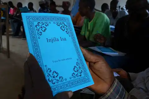 Les Écritures Saintes en Mogofin